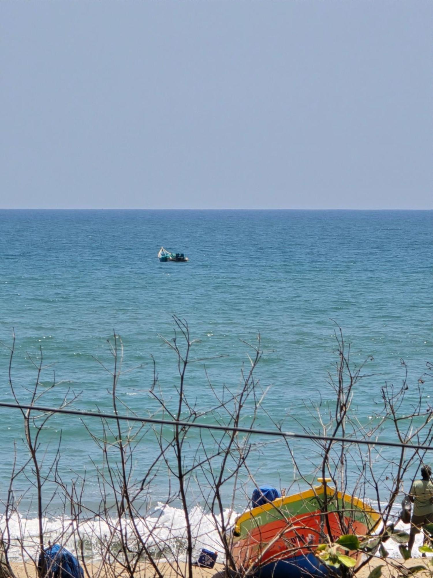 De Lumaa Beachside Stay ปอนดิเชอรี ภายนอก รูปภาพ